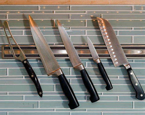 Kitchen with special knife storage