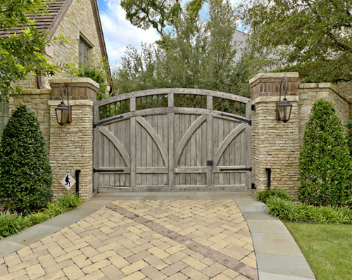Home design with main gate