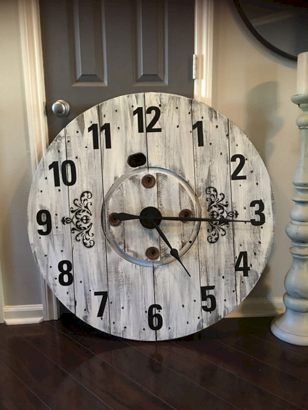 DIY Wooden Clock With Recycled Wooden Spool