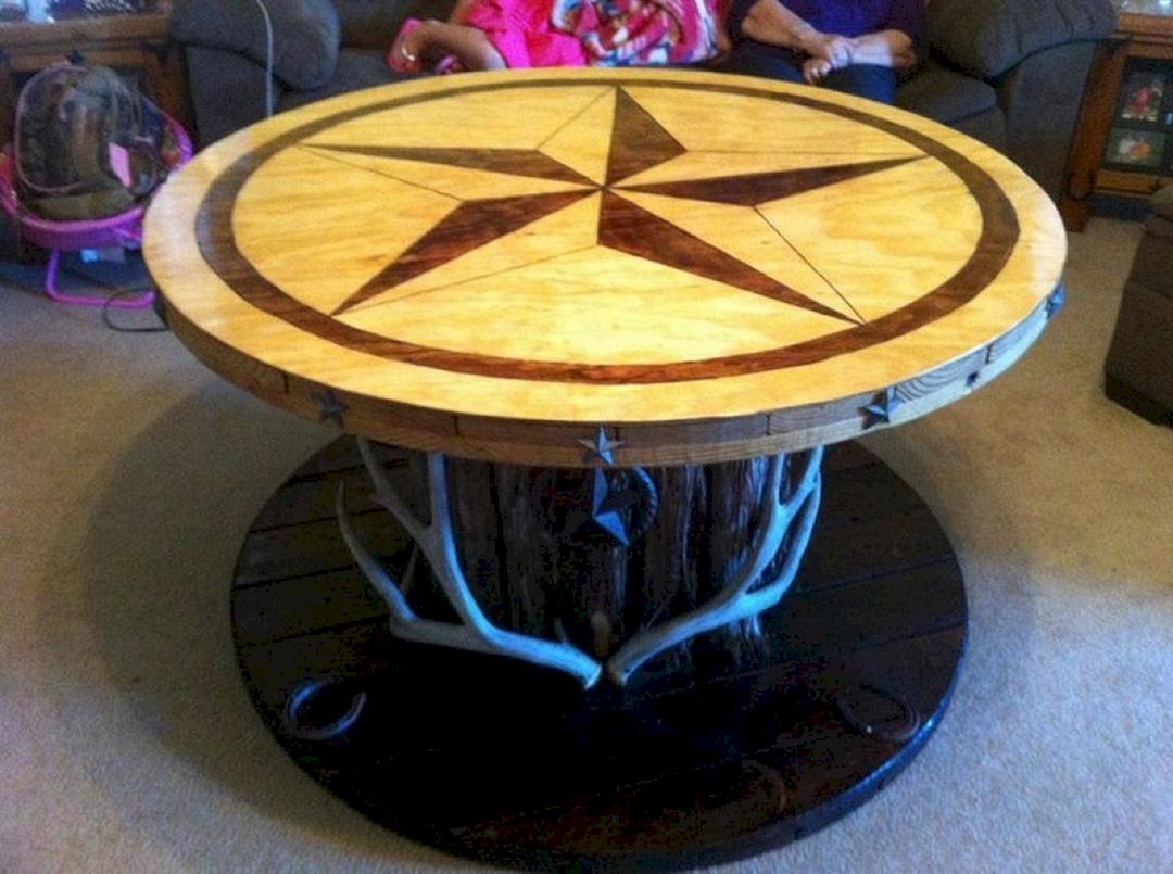 Amazing DIY Recycled Wooden Spool For Living Room Coffee Table