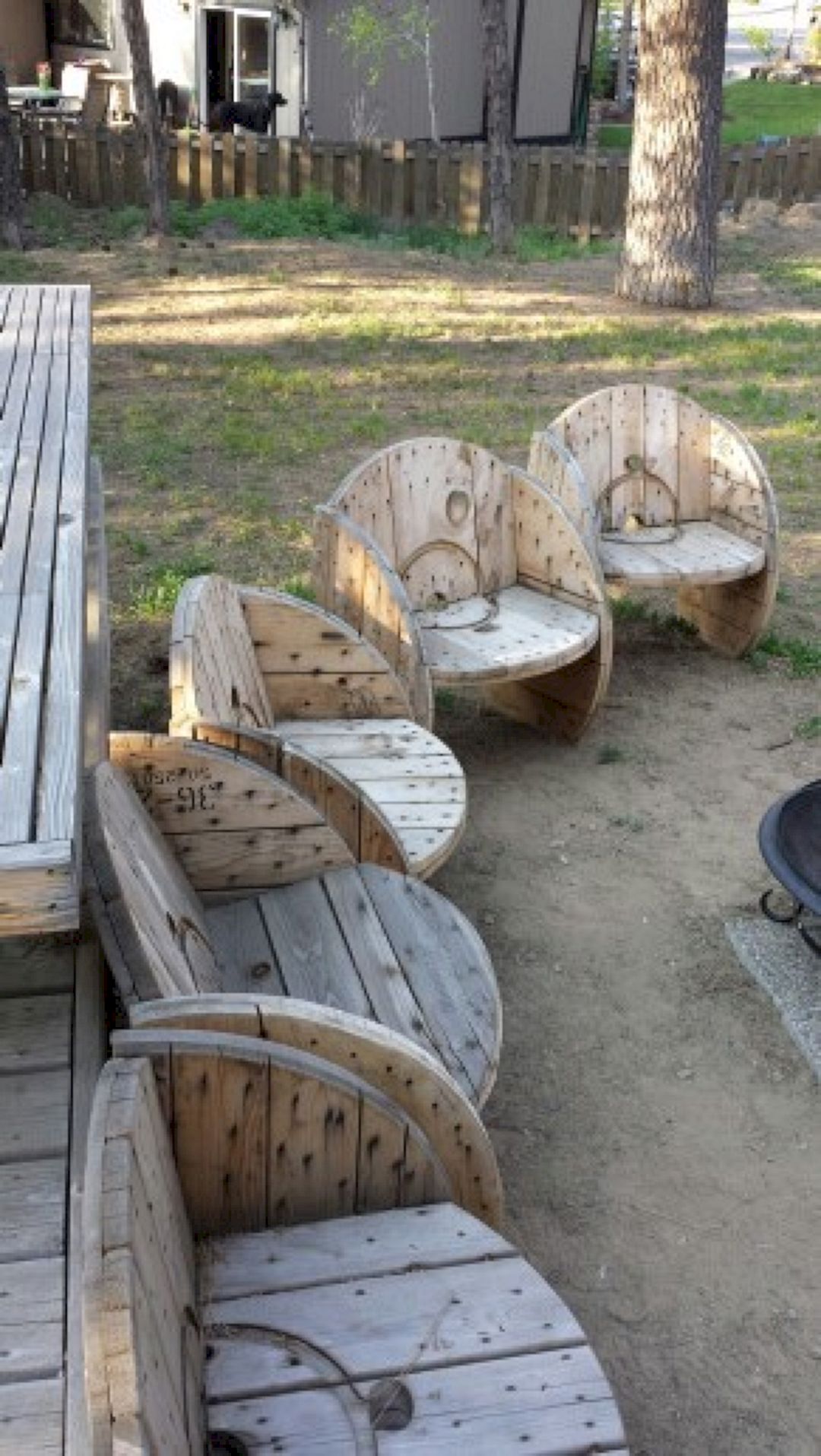 DIY Recycled Wooden Spool For Garden Bench for relax 