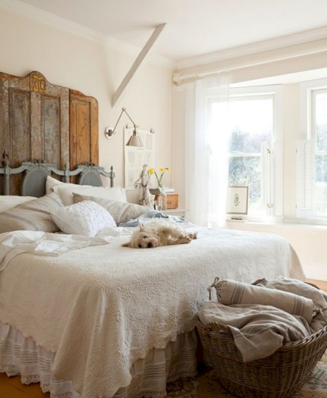 Rustic White Cozy Bedroom (Rustic White Cozy Bedroom) design ideas and photos