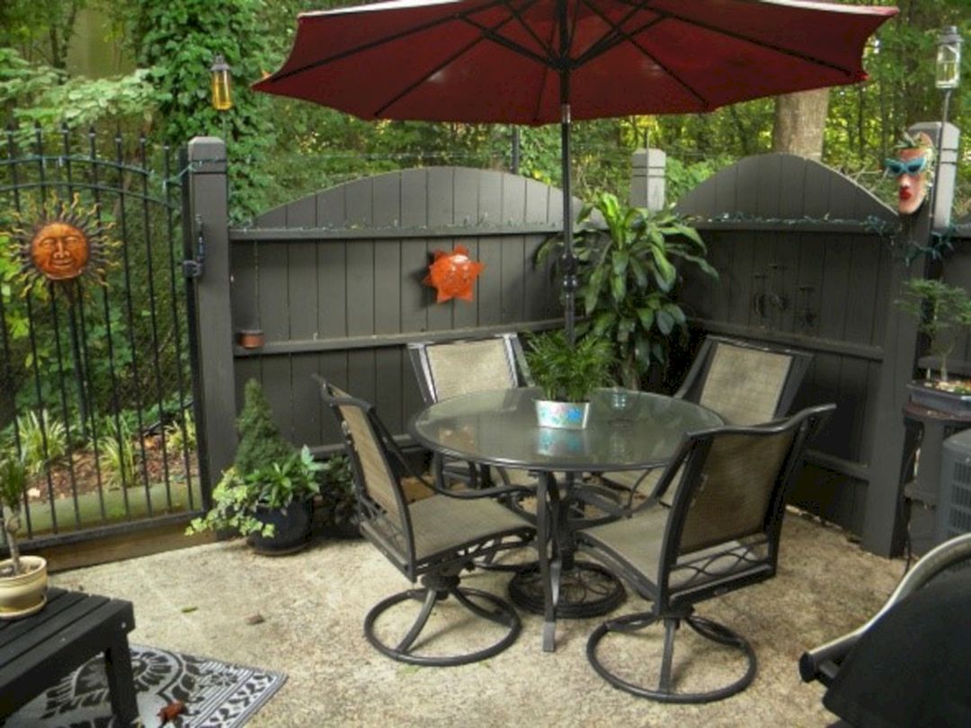 Small Patio Decorating Ideas On A Budget (Small Patio ...