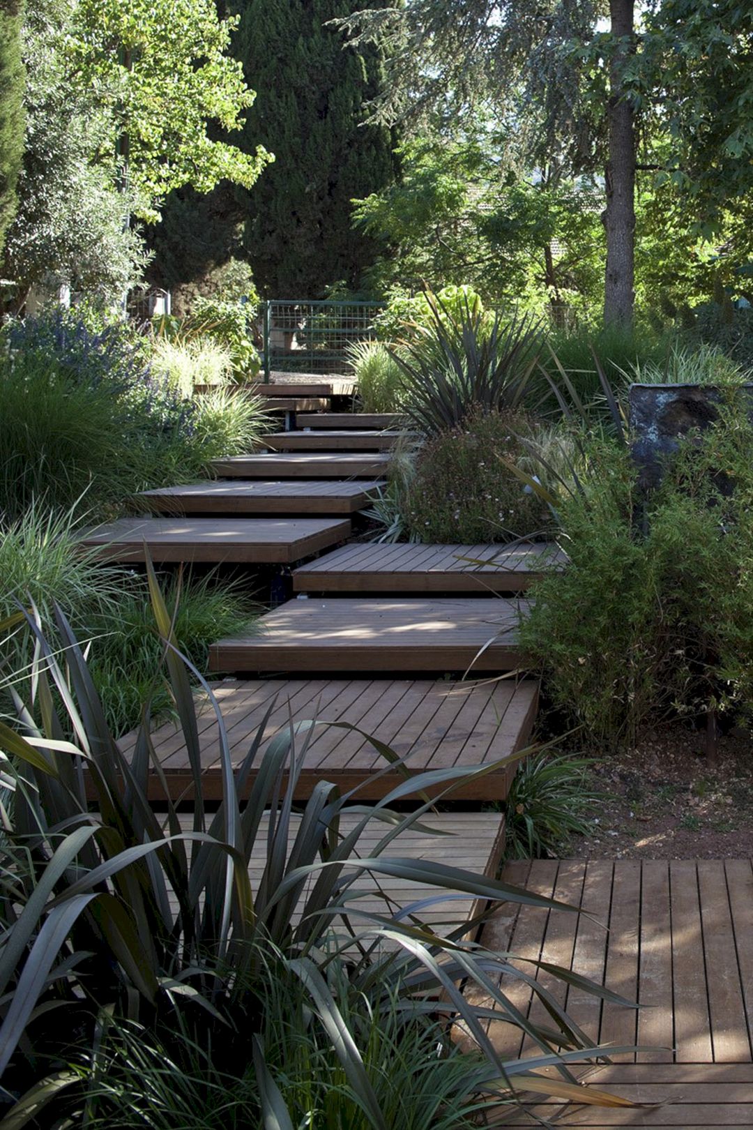 Wooden Garden Path Design Ideas