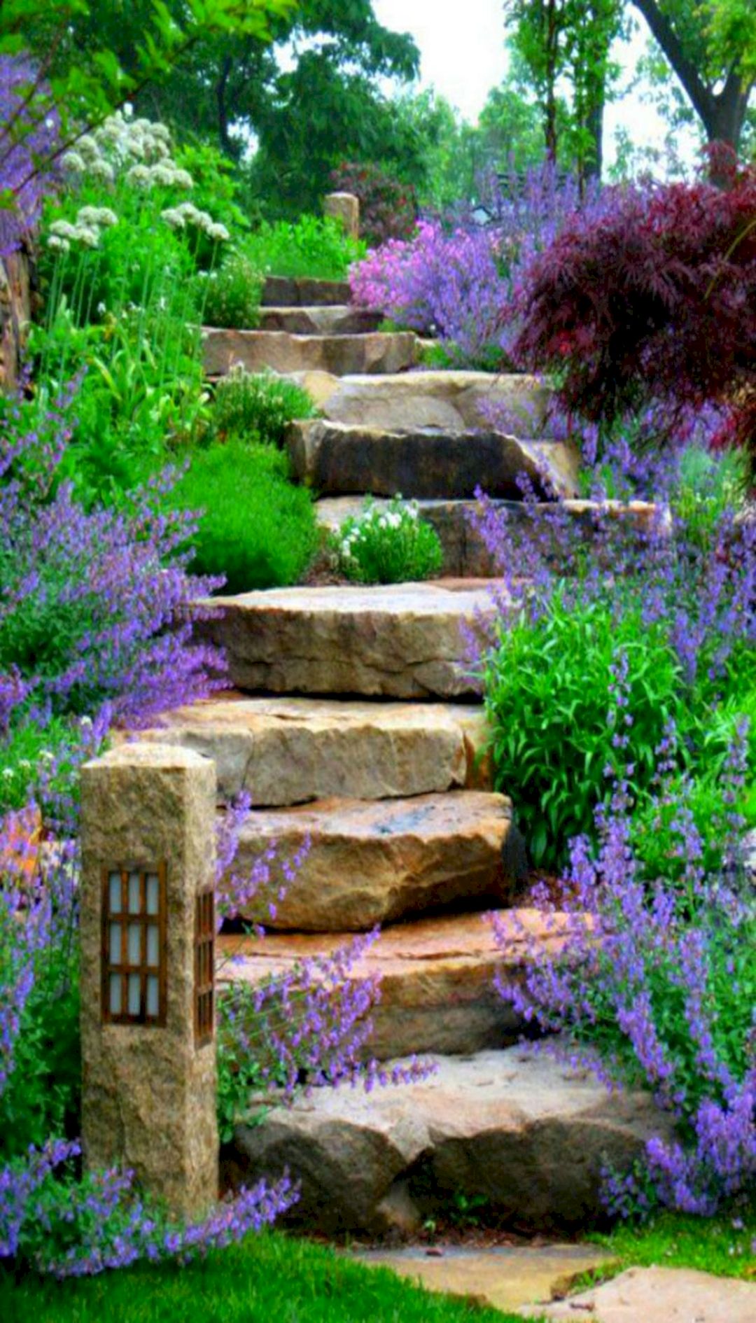 Garden Path using Large Stone That will make your garden look Natural