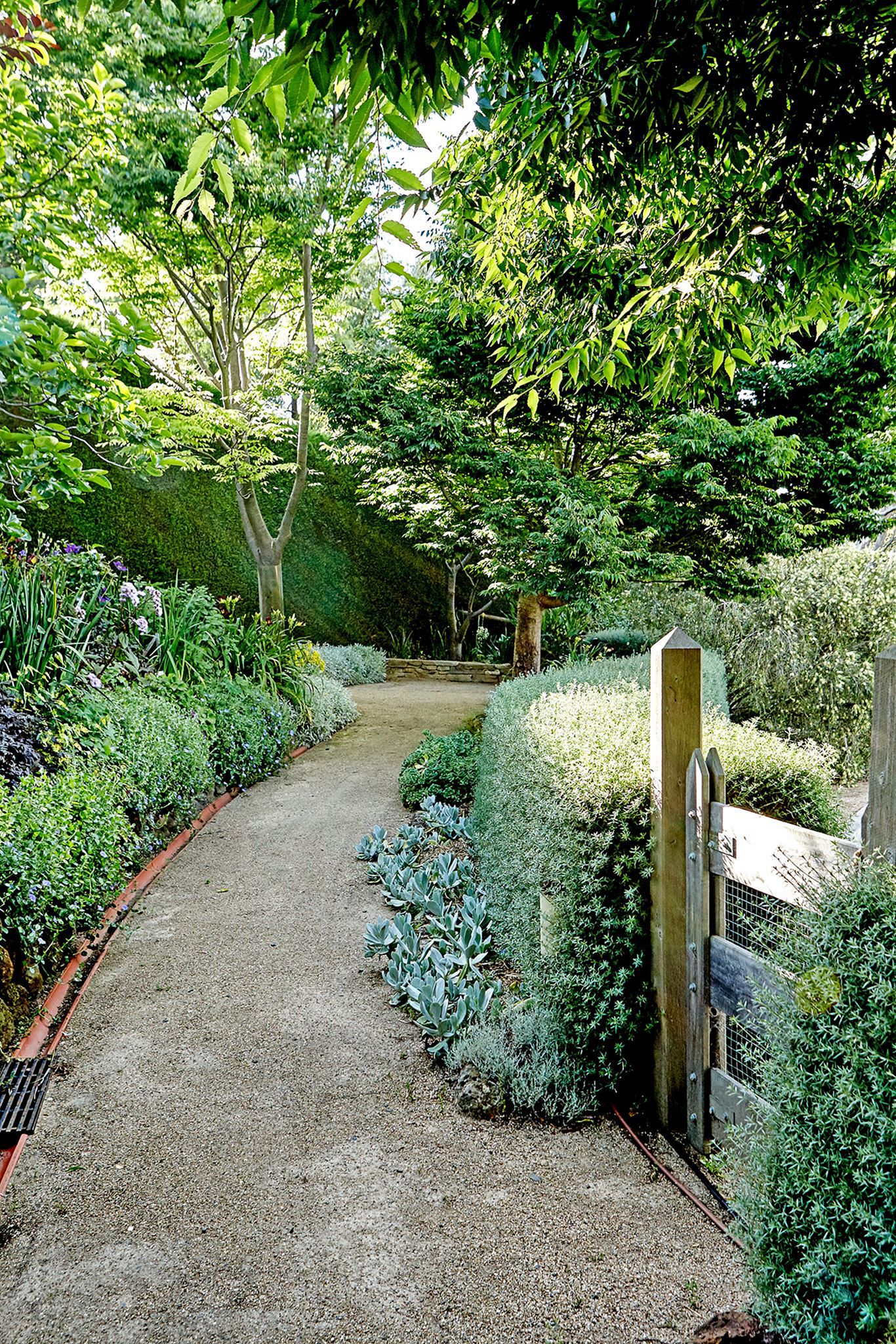 Gravel Garden Path Design Ideas