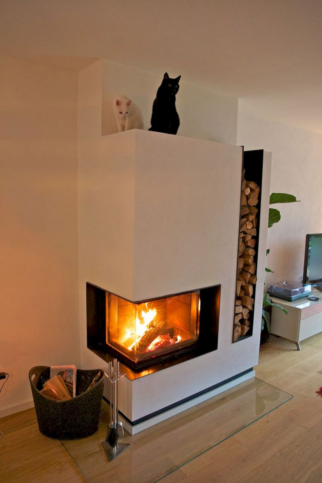 Awesome Contemporary Fireplace Design Ideas 41