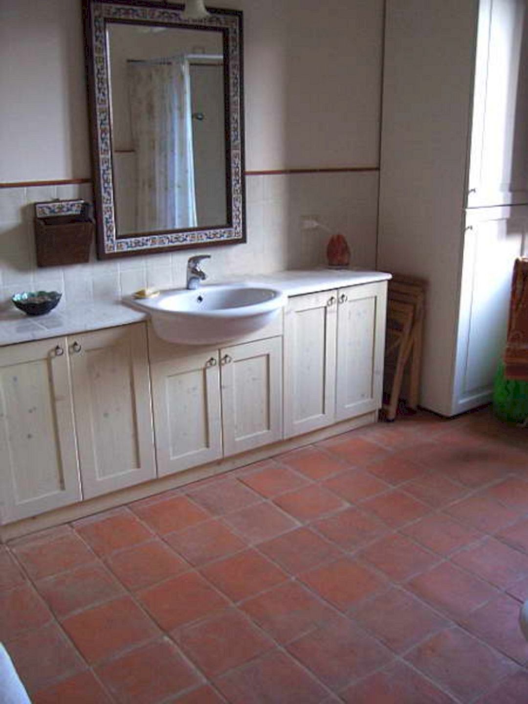 Simple Terracotta Bathroom Floor Tiles 