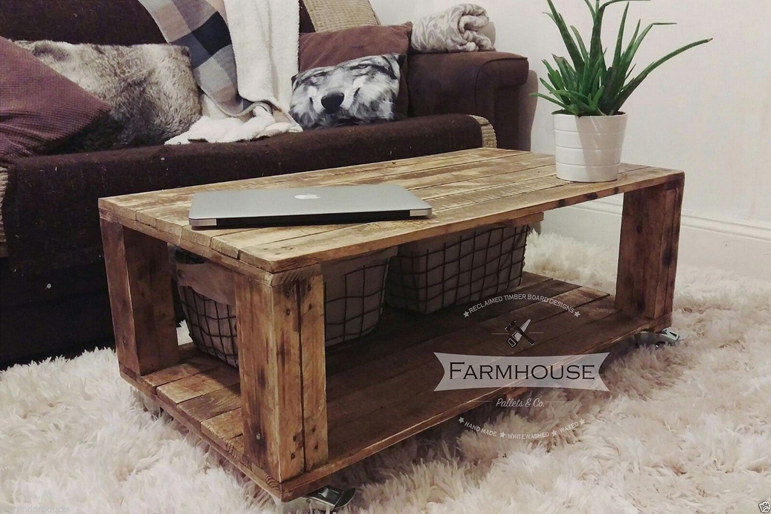 Pallet Wood Coffee Table Design 2