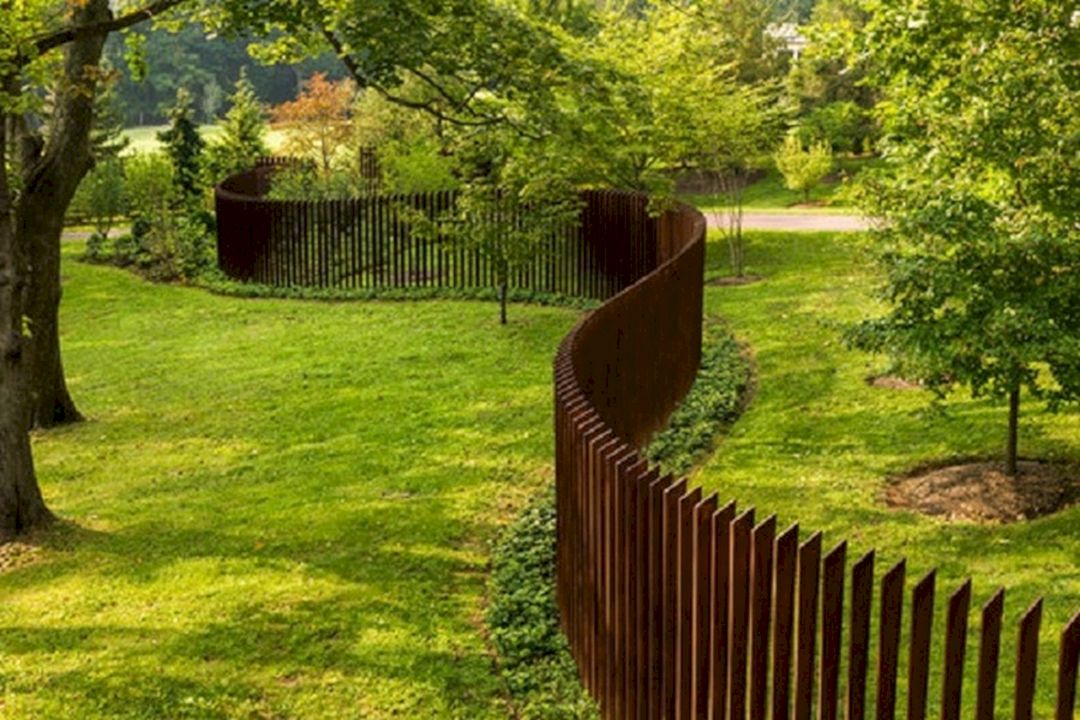 Wooden Backyard Fence Design 8