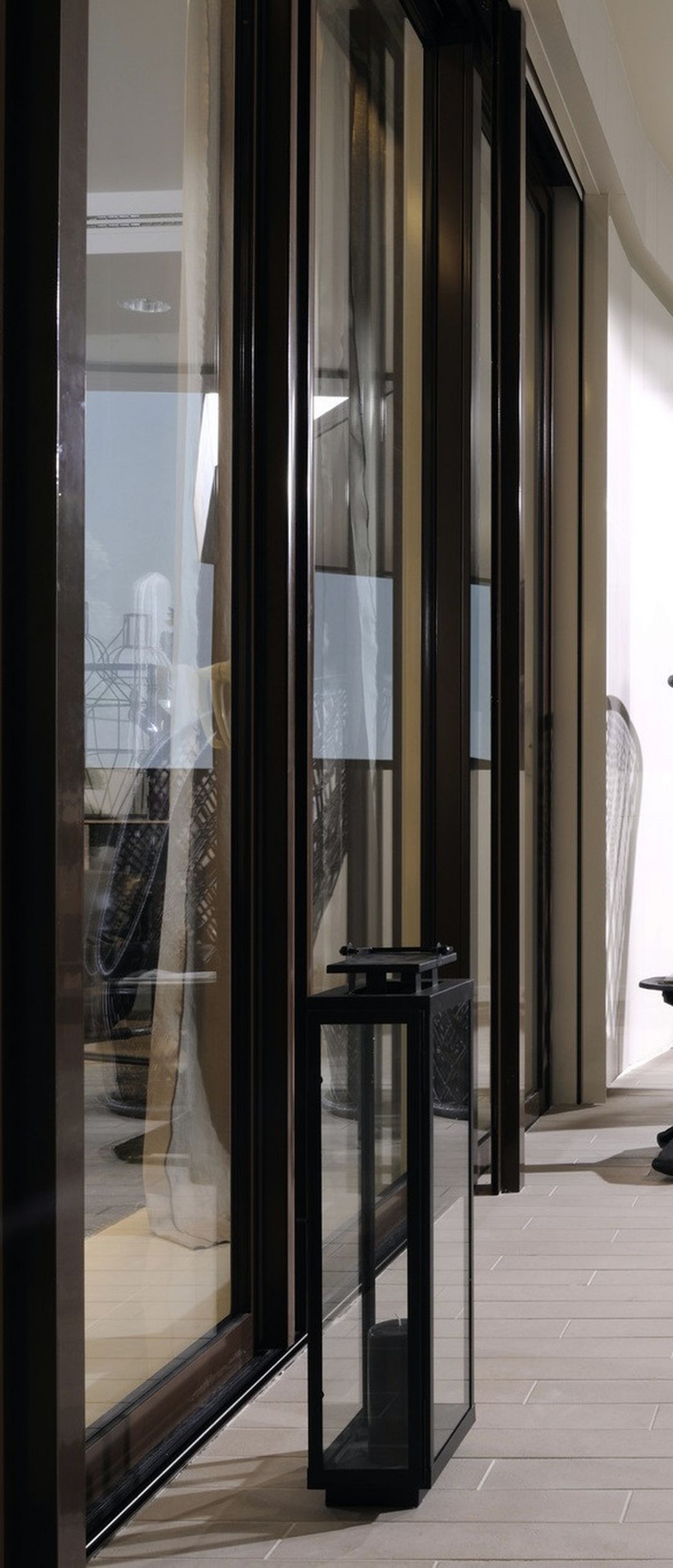 Sliding Door Glass In Modern Balcony Design