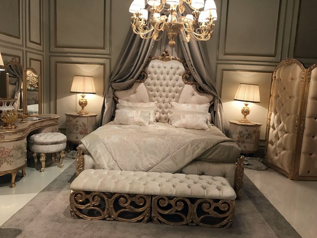 Master Baroque Bedroom Design With A Folding Screen And Dressing Table From Homedit